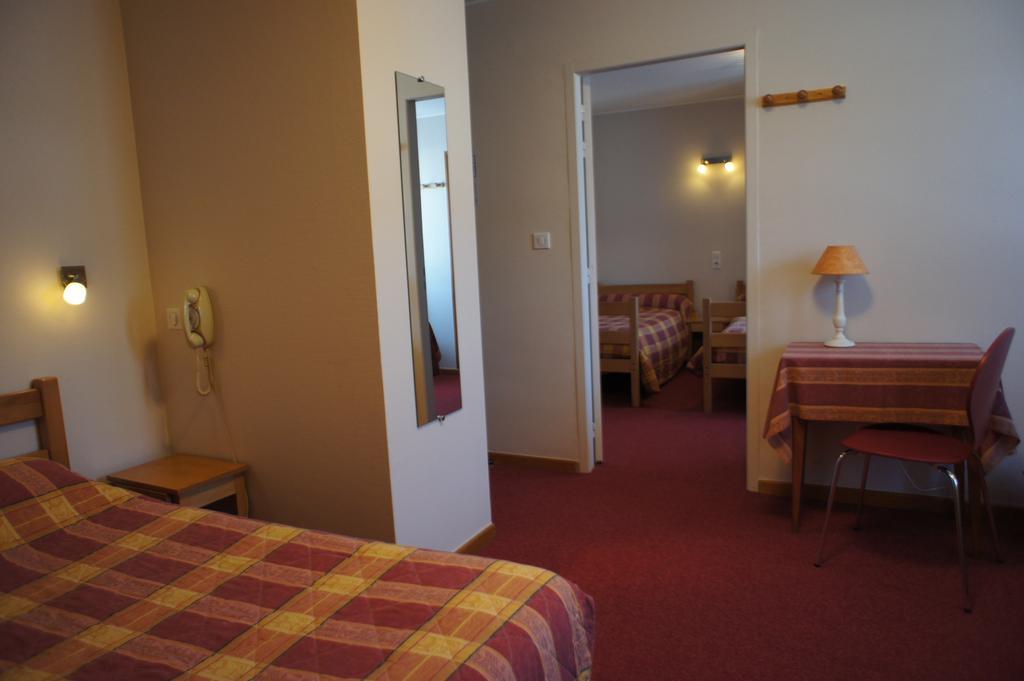 Hotel Du Centre Sergy  Camera foto